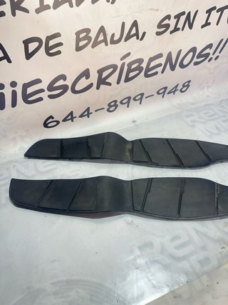 Tapas Reposapiés Suzuki Burgman 125
