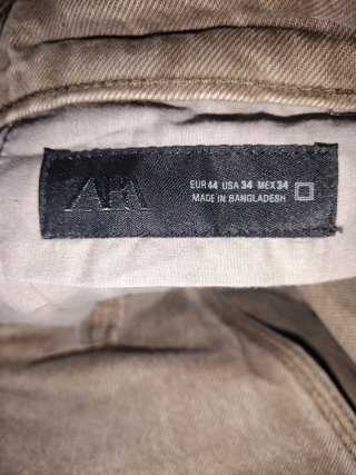 Pantalón cargo Zara marrón