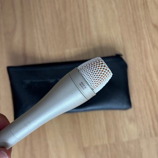 Micrófono Shure SM63L con funda