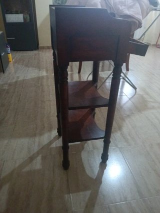 Mueble de madera para entrada