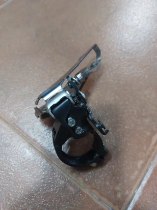 Shimano Altus Desviador Plato 3V