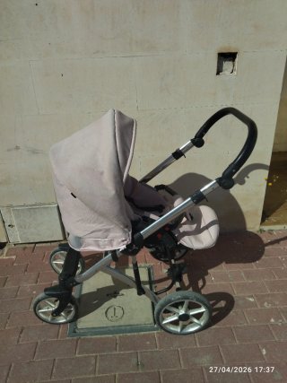 Cochecito de bebé rosa