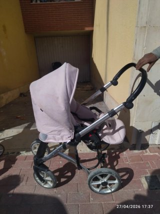Cochecito de bebé rosa