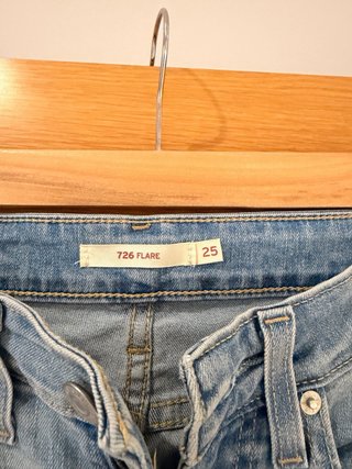 Pantalón Levi's campana azul W25 L28