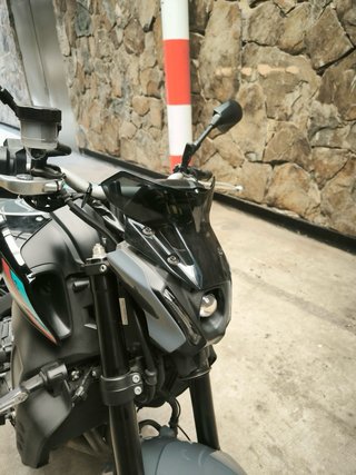 Yamaha MT09 Naked Azul/Gris