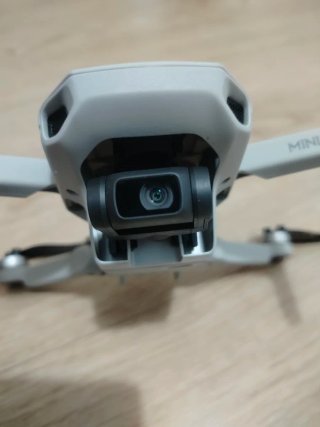 DJI Mini 4K casi nuevo + maletín ABS