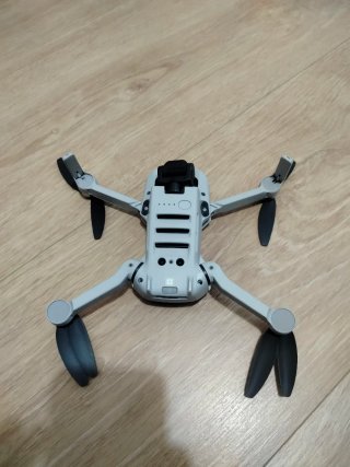 DJI Mini 4K casi nuevo + maletín ABS
