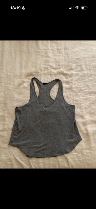 Camiseta tirantes gris