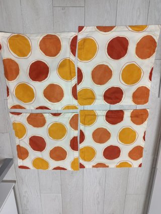 Set di panni e cuscini giapponesi, con barra per tende