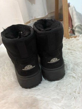 Botas negras con plataforma
