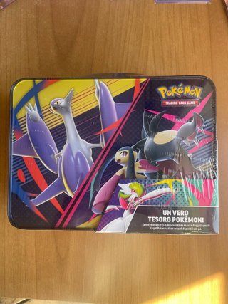 Pokemon Collector Chest Lucario Gardevoir Sealed