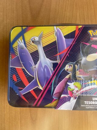 Pokemon Collector Chest Lucario Gardevoir Sealed