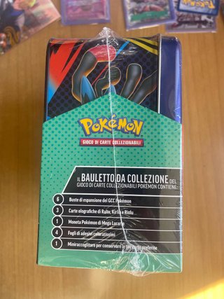 Pokemon Collector Chest Lucario Gardevoir Sealed
