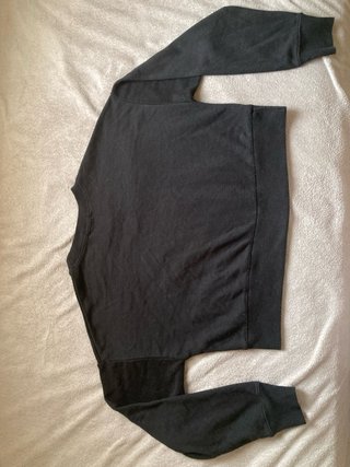 Sudadera Pull&Bear negra letras blancas