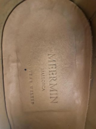 Zapatos de ante marrones con doble hebilla Meermin