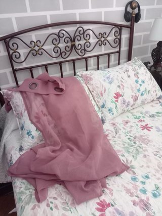 Colcha 135cm y cortinas