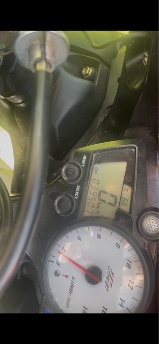 Yamaha YZF R6 Negra y Roja