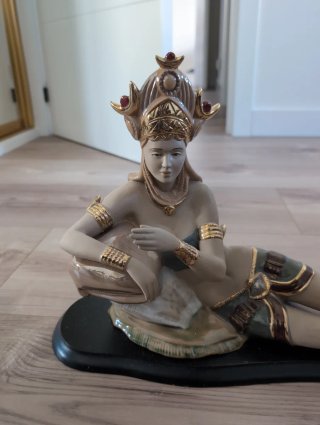 Figura Egipcia Porcelana
