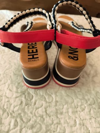 Sandalias Menbur Rojas y Blancas