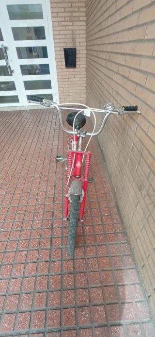 Bicicleta Motoretta Roja