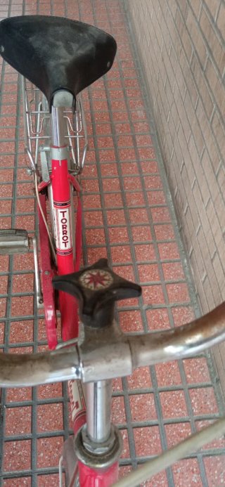 Bicicleta plegable roja Torrot