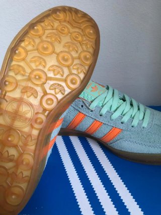 Adidas Gazelle verde menta y Naranja