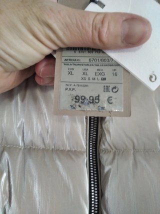 Chaqueta acolchada beige talla XL