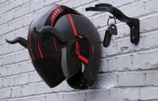 Appoggia casco da muro