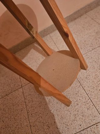 Mesa auxiliar redonda de madera