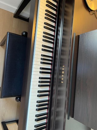 Piano Digital Yamaha CLP-535 R Clavinova