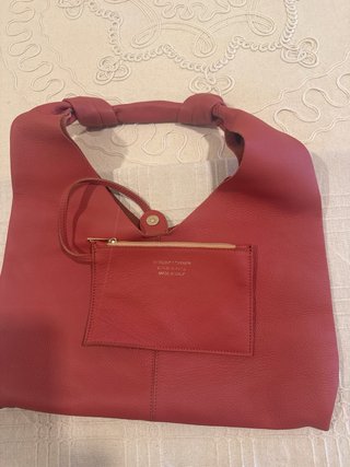 Bolso de piel grabada color naranja