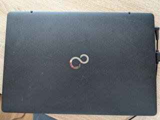 Portátil Fujitsu LIFEBOOK A Series Negro