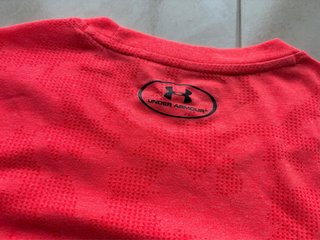 Remera Under Armour heat-gear talle S