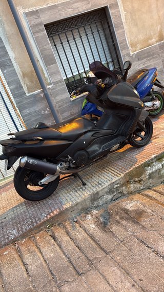 Yamaha TMAX 500 2001 Negra/vinilo carbono
