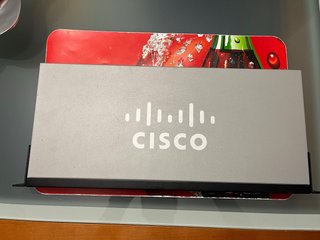 Switch Cisco SG250-26 26 Puertos
