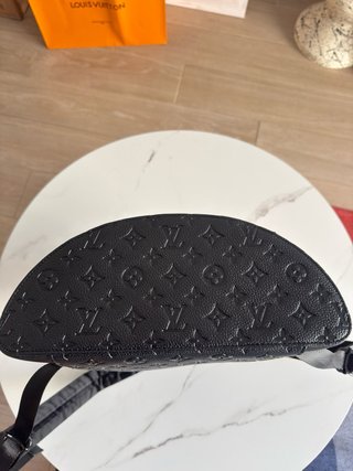 Mochila Louis Vuitton Negra