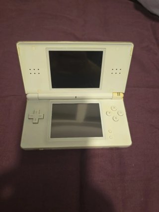 Nintendo DS Lite + juego Horsez Pippa Funnell