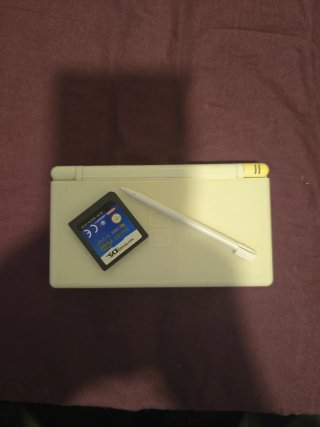 Nintendo DS Lite + juego Horsez Pippa Funnell