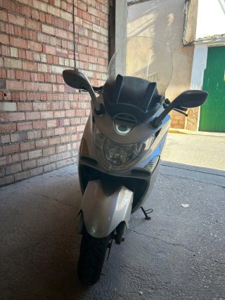 Kymco Xciting 500 Plata