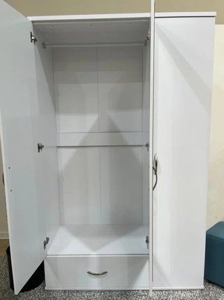 Armario Blanco 3 Puertas y Cajón