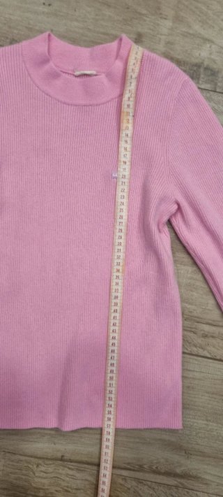 Jersey Levi's rosa cuello alto