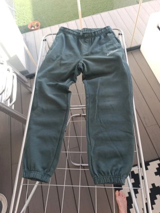 2 Pantalones chándal niño Zara negro y  verde
