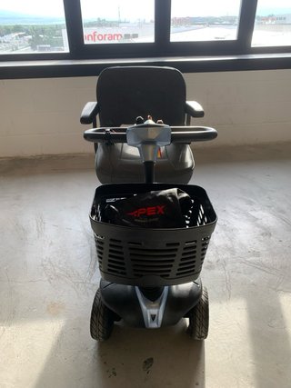 Scooter eléctrico movilidad reducida