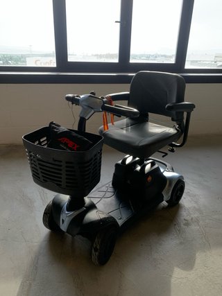Scooter eléctrico movilidad reducida