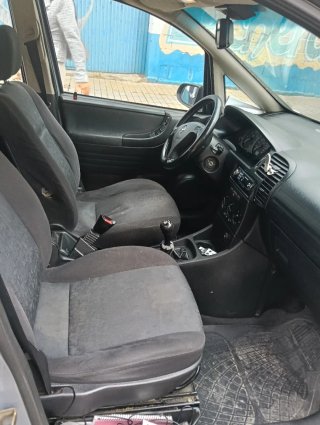 Opel Zafira 2004