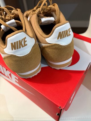 Zapatillas Nike Cortez Marrones y Blancas