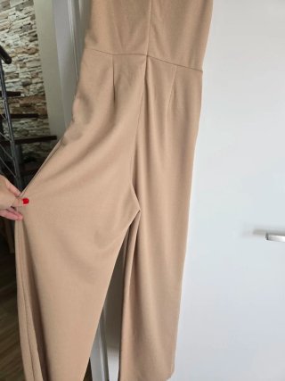 Mono beige elegante