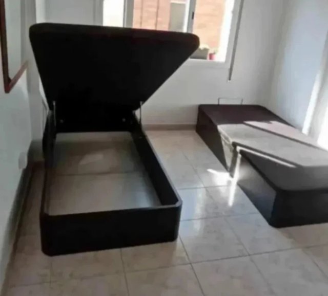 Liquidación de canapés y colchones