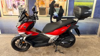 Moto Voge SR1 ADV 125cc - como nueva!
