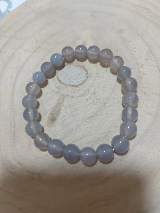 Pulsera de cuentas.